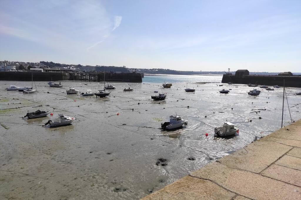 Studio Avec Vue Sur Mer A Granville. Plage A 3 Min ภายนอก รูปภาพ